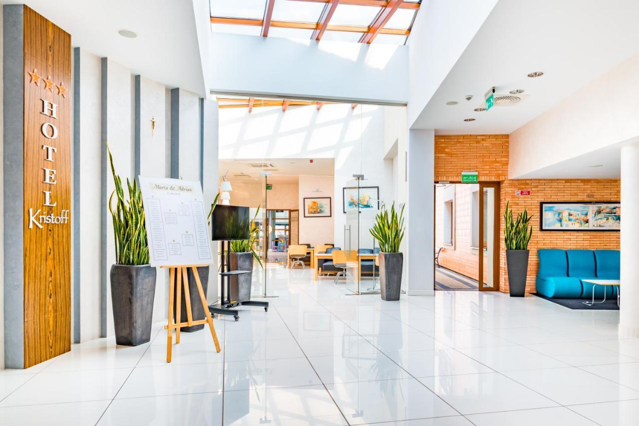 Hotel Kristoff Łaszków Extérieur photo