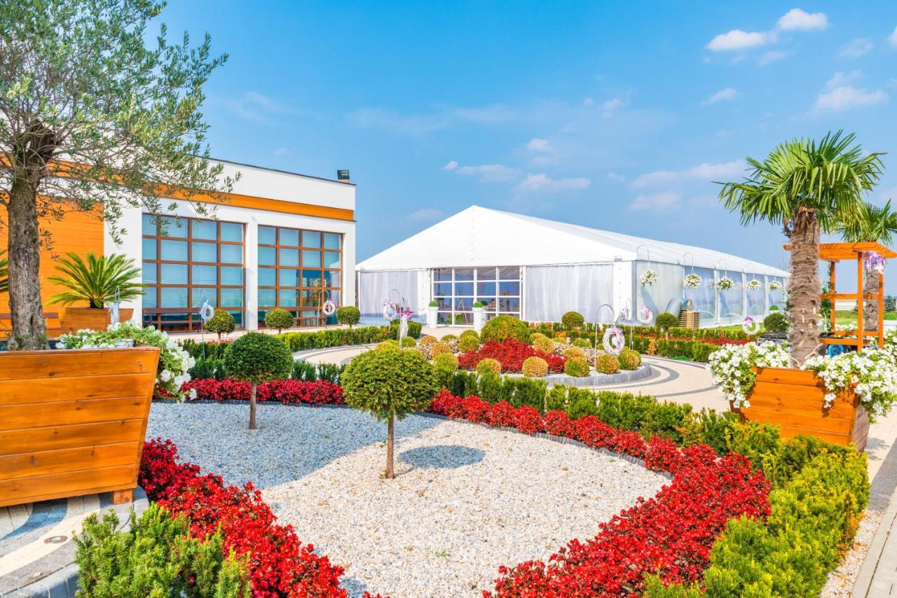 Hotel Kristoff Łaszków Extérieur photo