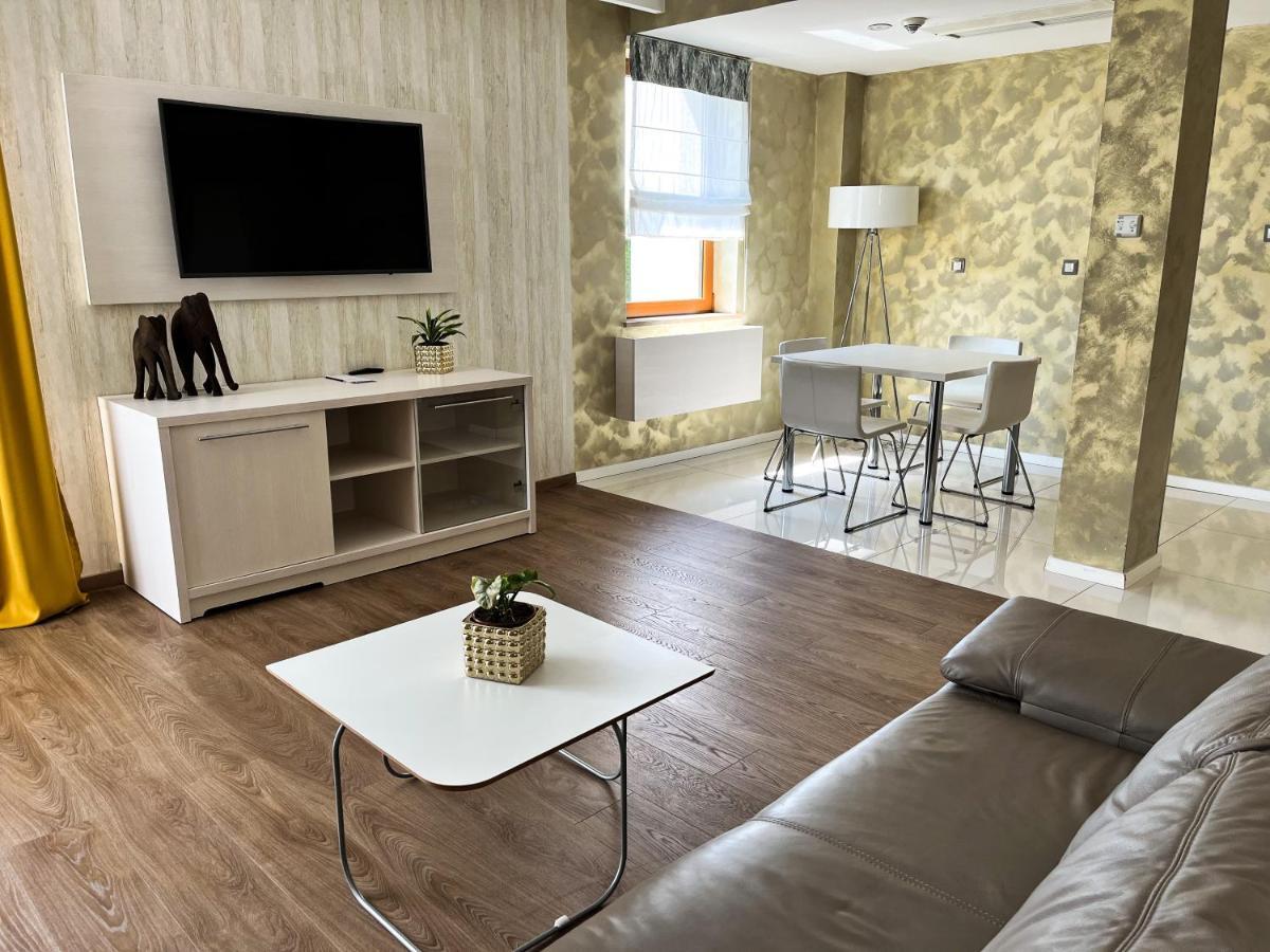 Hotel Kristoff Łaszków Extérieur photo