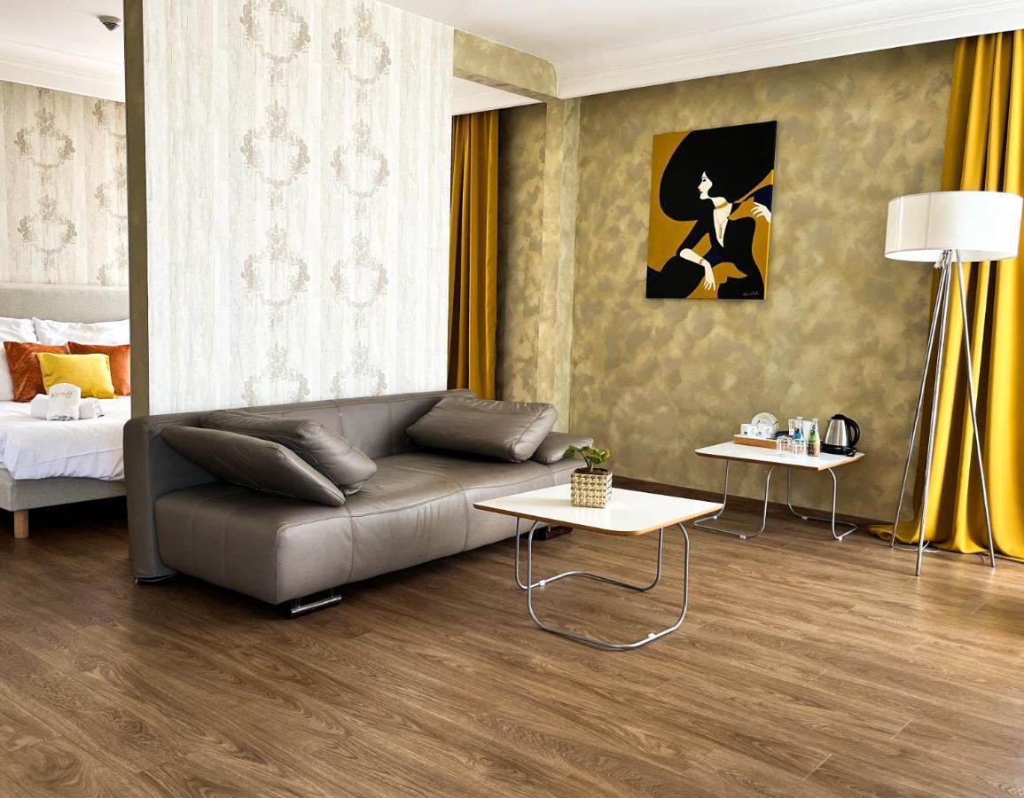 Hotel Kristoff Łaszków Extérieur photo