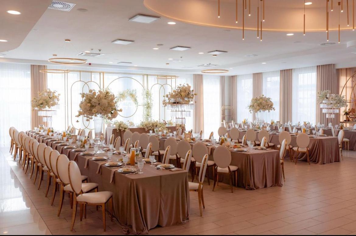 Hotel Kristoff Łaszków Extérieur photo