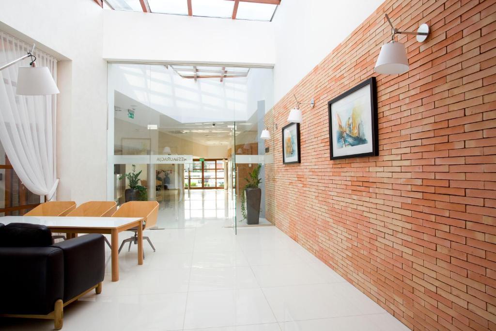 Hotel Kristoff Łaszków Extérieur photo